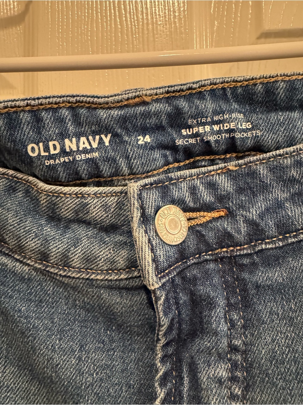 Old Navy Jeans NWOT Extra High Rise Super Wide Leg Denim Plus Size 24 - Picture 5 of 5